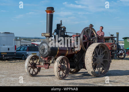 Blandford Forum. Dorset. Vereinigtes Königreich. 24. August 2019. Eine Burrell Fahr motor wird bei der Great Dorset Steam Fair angetrieben. Stockfoto