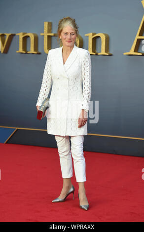 London, Großbritannien. 9 Sep, 2019. Geraldine James besucht die "Weltpremiere von Downton Abtei" in Leicester Square, London, Großbritannien, am 9. September 2019. Gary Mitchell/Alamy leben Nachrichten Stockfoto