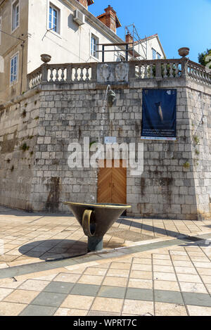 Die figa ich Pirija Brunnen in der Altstadt von Split, Kroatien an einem sonnigen Sommertag Stockfoto