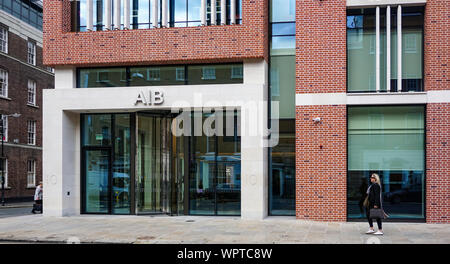 Allied Irish Bank Corporate Headquarter in Molesworth Street. Die Bank hat das Ganze sieben Etagen dieses Gebäude angemietet. Stockfoto