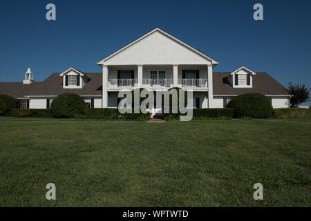 Main House at Southfork Ranch in Parker, Texas, nördlich von Dallas, wo zwei Durchläufe der beliebten TV-Show Dallas gefilmt wurden Stockfoto