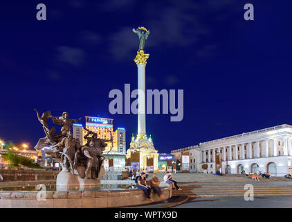 Kiew, Kiew: Maidan Nesaleschnosti (Platz der Unabhängigkeit), Denkmal für Gründer von Kiew, Ukraine, Independence Monument, Petro Tschaikowsky Nationalen Stockfoto