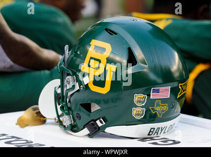 Waco, Texas, USA. 7. Sep 2019. Baylor Bears Helm während der zweiten Hälfte NCAA Football Spiel zwischen UTSA Roadrunners und der Baylor Bären an McLane Stadion in Waco, Texas. Matthew Lynch/CSM/Alamy leben Nachrichten Stockfoto