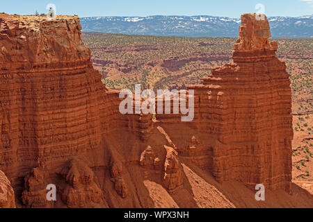 Erodiert Buttes in Red Rock Country in Capitol Reef National Park in Utah Stockfoto