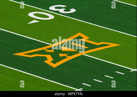 Waco, Texas, USA. 7. Sep 2019. Baylor Bears grosse 12 logo vor dem NCAA Football Spiel zwischen UTSA Roadrunners und der Baylor Bären an McLane Stadion in Waco, Texas. Matthew Lynch/CSM/Alamy leben Nachrichten Stockfoto