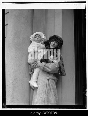 Margot Asquith & Prinzessin Priscilla Bebesco Stockfoto