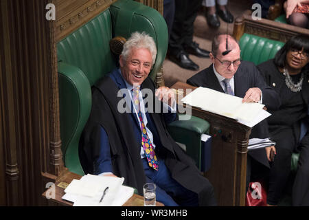 London, Großbritannien. 9. Sep 2019. John Bercow, Sprecher des Unterhauses, kündigt seine Absicht an, in London, Großbritannien, an Sept. 9, 2019. Britische Gesetzgeber auf Montag Nacht gestimmt Premierminister Boris Johnson's zweites Angebot für einen Snap allgemeine Wahl abzulehnen, ein weiterer schwerer Schlag Umgang zu seinen Brexit Strategie. (Jessica Taylor/britischen Parlament/Handout über Xinhua) HOC MANDATORY CREDIT: britische Parlament/Jessica Taylor Quelle: Xinhua/Alamy leben Nachrichten Stockfoto