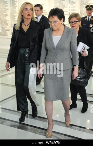 Sharon Stone Besuche polnische Parlament am 22. Oktober auf dem Weltgipfel von Friedensnobelpreisträgern. 13 Weltgipfel von Friedensnobelpreisträgern ist Ta Stockfoto