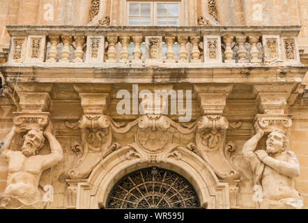 Die alte Hauptstadt der Malte, Mdina, auf einer Hochebene im Zentrum der Insel, engen Straßen, Gebäude, detail, Stockfoto