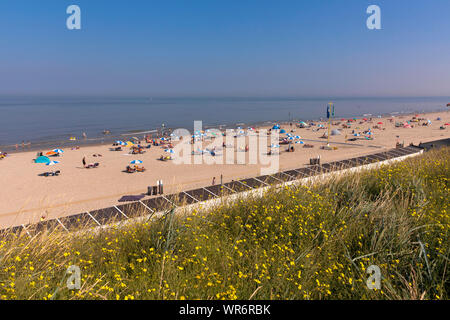 Der Strand in Domburg Auf der Halbinsel Walcheren, Zeeland, Niederlande.der Strand von Domburg in Walcheren, Zeeland, Niederlande. Stockfoto