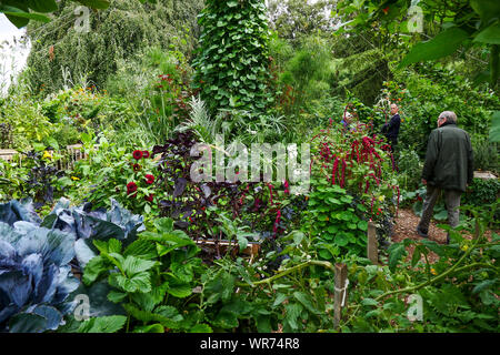 Pflanzen und Männer, Open air Ausstellung in Vincennes Park, Vincennes, Val-de-Marne, Region Île-de-France, Frankreich Stockfoto