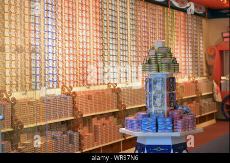 Lissabon, Portugal, 16. Juni 2019 Souvenir Sardine store' O Mundo Fantastico da sardinha Portuguesa' Stockfoto