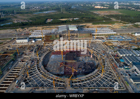 Eine Luftaufnahme des Huai'an Ost Bahnhof im Bau für Hochgeschwindigkeitsbahnen in Ningbo City, Osten Chinas in der Provinz Jiangsu am 13.08.2008 Stockfoto