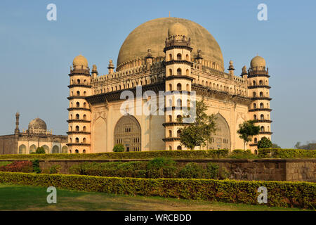 Indien, Karnataka, Bijapur, Gol Gumbaz, das Mausoleum von Sultan von Bijapur. Stockfoto