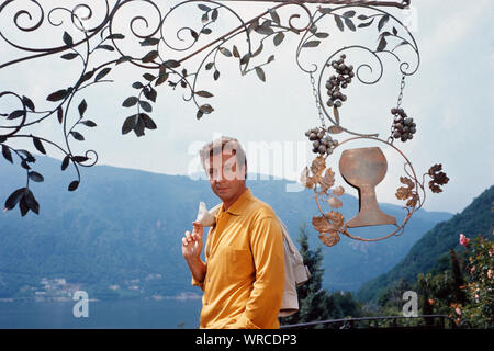 Peter Alexander, österreichischer Kan, Entertainer und Sänger, Deutschland 1967. Österreichischer Schauspieler, Sänger und Entertainer Peter Alexander, Deutschland 1967. Stockfoto