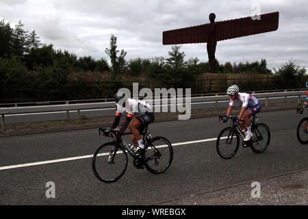 Gateshead, Großbritannien, 10. September 2019, Phase 4 der Tour durch Großbritannien 2019 Radfahren, Anthony's Gormley weltberühmten Engel des Nordens Skulptur, Kredit: DavidWhinham/Alamy leben Nachrichten Stockfoto