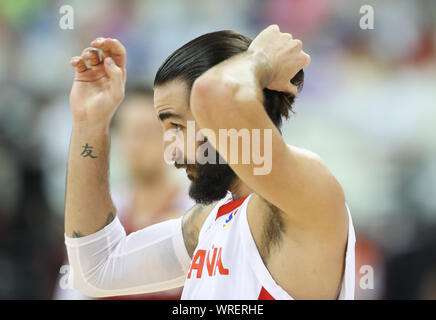 Shanghai, China. 10 Sep, 2019. Ricky Rubio von Spanien reagiert während der viertelfinale zwischen Spanien und Polen auf der FIBA WM 2019 in Shanghai, China, Sept. 10, 2019. Credit: Ding Ting/Xinhua/Alamy leben Nachrichten Stockfoto