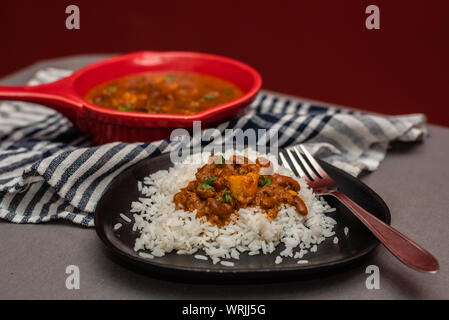 Feijoada ein Eintopf von Bohnen mit Rindfleisch und Schweinefleisch portugiesischen Ursprungs Stockfoto