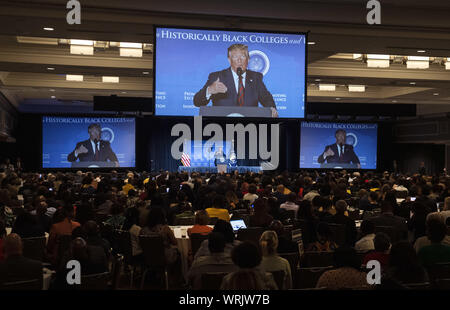 Washington DC, USA. 10 Sep, 2019. Präsident Donald Trump liefert Erläuterungen im Jahr 2019 nationalen historisch schwarze Hochschulen und Universitäten Woche Konferenz, in Washington, DC am Dienstag, 10. September 2019. Foto von Kevin Dietsch/UPI Quelle: UPI/Alamy leben Nachrichten Stockfoto