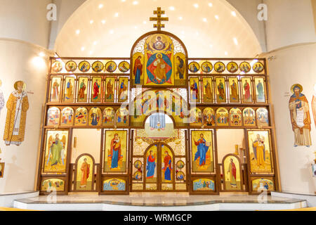 Die Ikonostase in der griechisch-katholischen Kirche von Saint Elia. Stockfoto