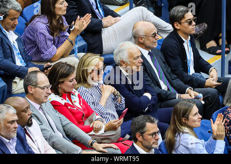New York, USA. 08 Sep, 2019. Fashion Designer Ralph Lauren und Frau Ricky Anne Loew-Beer watch Rafael Nadal aus Spanien gegen Daniil Medwedew Russlands im Herren Einzel Endrunde an Arthur Ashe Stadium am USTA Billie Jean King National Tennis Center am September 08, 2019 in New York City. Credit: Unabhängige Fotoagentur/Alamy leben Nachrichten Stockfoto
