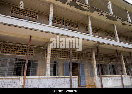 Eine der alten Schulgebäude an Sicherheit Gefängnis 21, SC-21, jetzt Tuol Sleng Genozidmuseum. In Phnom Penh, Kambodscha. Stockfoto