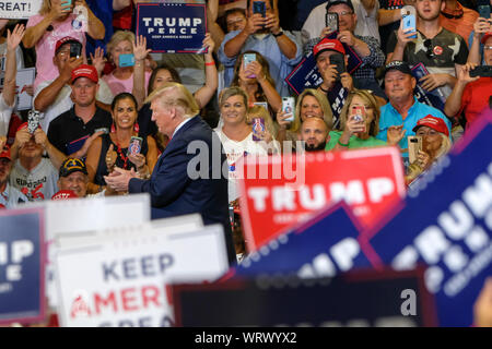 Fayetteville, USA. 09 Sep, 2019. Präsident Donald J. Trumpf spricht während der maga Rallye in Fayetteville. Credit: SOPA Images Limited/Alamy leben Nachrichten Stockfoto