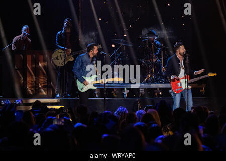 Calgary, Kanada. 08 Sep, 2019. Country Musik Gruppe der alten Herrschaft führt während der 2019 Canadian Country Music Association Awards zeigen. Credit: SOPA Images Limited/Alamy leben Nachrichten Stockfoto