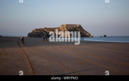 Tenby, Wales - 26. August 2019: Castle Beach St Catherine's Island, Tenby, Pembrokeshire, Wales UK Stockfoto