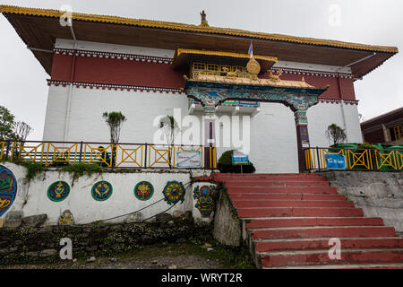 Schritte bis zum pemayangtse Kloster in der Stadt Pelling im Bundesstaat Sikkim in Indien Stockfoto