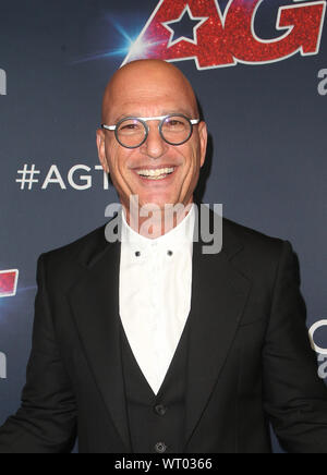 Hollywood, Ca. 10 Sep, 2019. Simon Cowell, bei "America's Got Talent" Saison 14 Live Show Roter Teppich am Dolby Theatre in Hollywood, Kalifornien am 10. September 2019. Credit: Faye Sadou/Medien Punch/Alamy leben Nachrichten Stockfoto