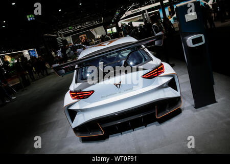 Frankfurt am Main, Deutschland. 10 Sep, 2019. Spanische Automobilhersteller SEAT, Teil des Volkswagen Konzerns, zeigt die elektrischen Auto CUPRA E-Racer am 2019 Internationale Automobil-Ausstellung (IAA). (Foto von Michael Debets/Pacific Press) Quelle: Pacific Press Agency/Alamy leben Nachrichten Stockfoto