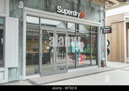 Samut Prakan, Thailand - September 06, 2019: superdry Store im neuen Einkaufszentrum namens Central Village. Stockfoto