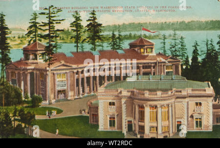 Vintage farbige Postkarte von 1909 mit der Darstellung der Alaska - Yukon - Pacific Exposition mit der Forstwirtschaft und der Washington State Building, in Seattle, Washington, USA Stockfoto