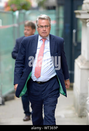 Tim Loughton MP (Con: Osten Worthing und Shoreham) kommt in der Downing Street für ein Jahr an der Nummer 10, 2. September 2019. Stockfoto