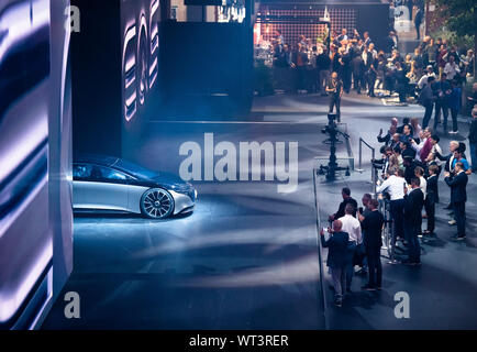 11. September 2019, Hessen, Frankfurt/Main: Ein Mercedes-Benz Vision EQS wird auf der IAA ausgestellt werden. Foto: Silas Stein/dpa Stockfoto