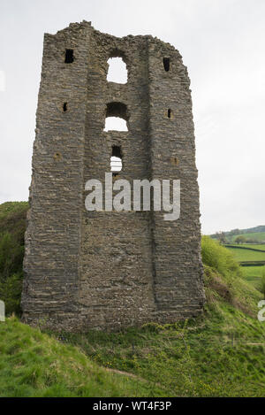 Clun Schloss, Shropshire, England. Ruine einer Burg aus dem 12. Jahrhundert in der kleinen Stadt Clun in der Shropshire Hills. Stockfoto