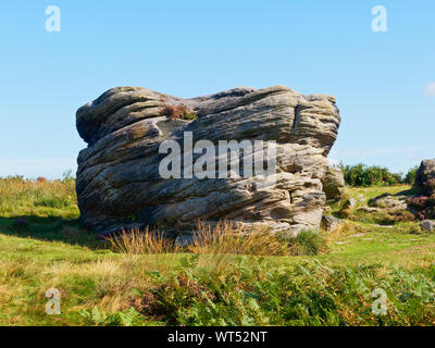 Gritstone getragen und verwitterten Felsformation namens Sieg nach Lord Nelsons Flaggschiff bei Trafalger Stockfoto