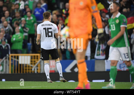 Marcel Halstenberg (Deutschland) feiert sein Tor zum 0:1. GES/fussball/EURO Qualifikation: Nordirland - Deutschland, 11.06.2019 Fußball: Europäische Qualifier: Wales gegen Deutschland, Belfast, Juni 11, 2019 | Verwendung weltweit Stockfoto