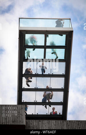 Skywalk der Wilhelmina Turm auf dem höchsten Punkt der Niederlande in Vaals, drei-punkt Deutschland, Niederlande, Belgien. Skywalk des Wilh Stockfoto