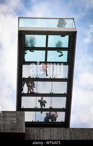 Skywalk der Wilhelmina Turm auf dem höchsten Punkt der Niederlande in Vaals, drei-punkt Deutschland, Niederlande, Belgien. Skywalk des Wilh Stockfoto