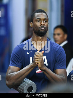 Dongguan, Guangdong Provinz Chinas. 11 Sep, 2019. Harrison Barnes in den Vereinigten Staaten bereitet sich auf das Viertelfinale zwischen den Vereinigten Staaten und Frankreich an der FIBA WM 2019 in Dongguan, Provinz Guangdong im Süden Chinas, Sept. 11, 2019. Credit: Xue Yubin/Xinhua/Alamy leben Nachrichten Stockfoto