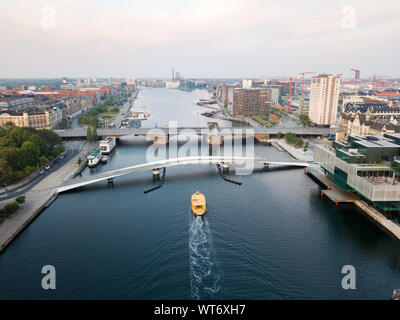 Zwei Brücken Langebro und Lille Langebro in Kopenhagen, Dänemark. Stockfoto