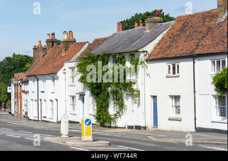 Zeitraum Cottages, High Street, Bushey, Hertfordshire, England, Vereinigtes Königreich Stockfoto