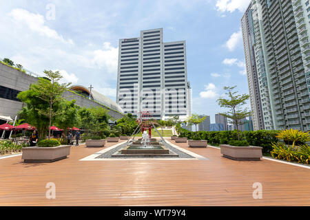 Bonifacio Global City, Taguig City Metro Manila, Philippinen, Dienstag, 20 August, 2019. SM Aura Premier Shopping Mall und BGC Business District. Stockfoto