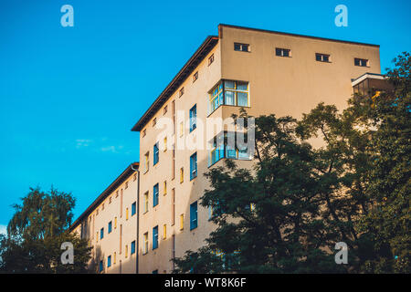 Typische Mehrfamilienhaus im Zentrum von Berlin. Stockfoto