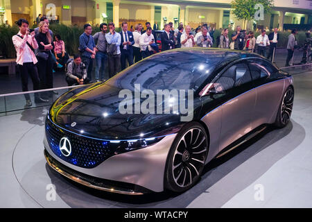 Mercedes Benz Vision EOS Concept Car auf der IAA 2019 international auto motor Show, Frankfurt am Main, Deutschland Stockfoto