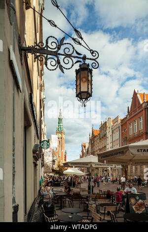 Sommer am Nachmittag in der Long Street in Danzig, Polen. Stockfoto