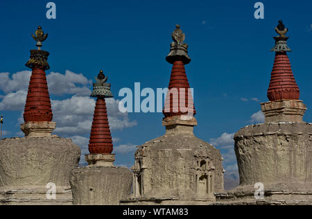 Stupas rund um Leh, Indien Stockfoto