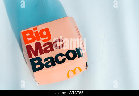 McDonald's Big Mac Bacon Burger, Mcdonald's ist das weltgrösste Kette von Fast Food Restaurants Stockfoto